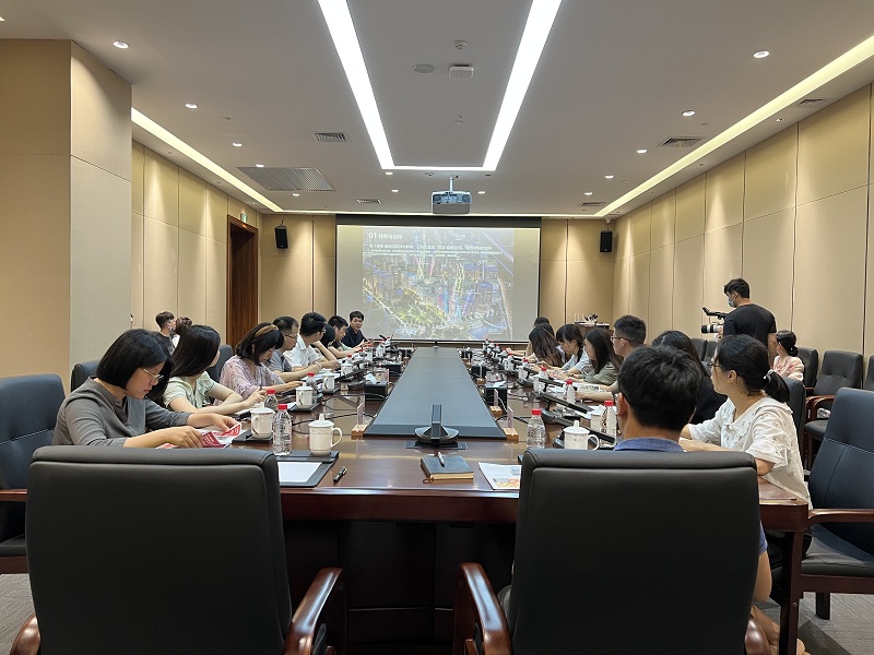 会场照片.jpg