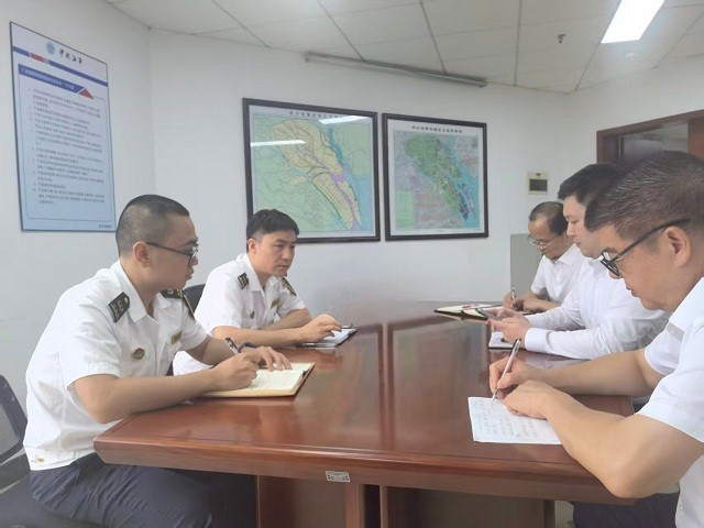 南沙海事处与南沙客运港开展防台后评估座谈会.jpg