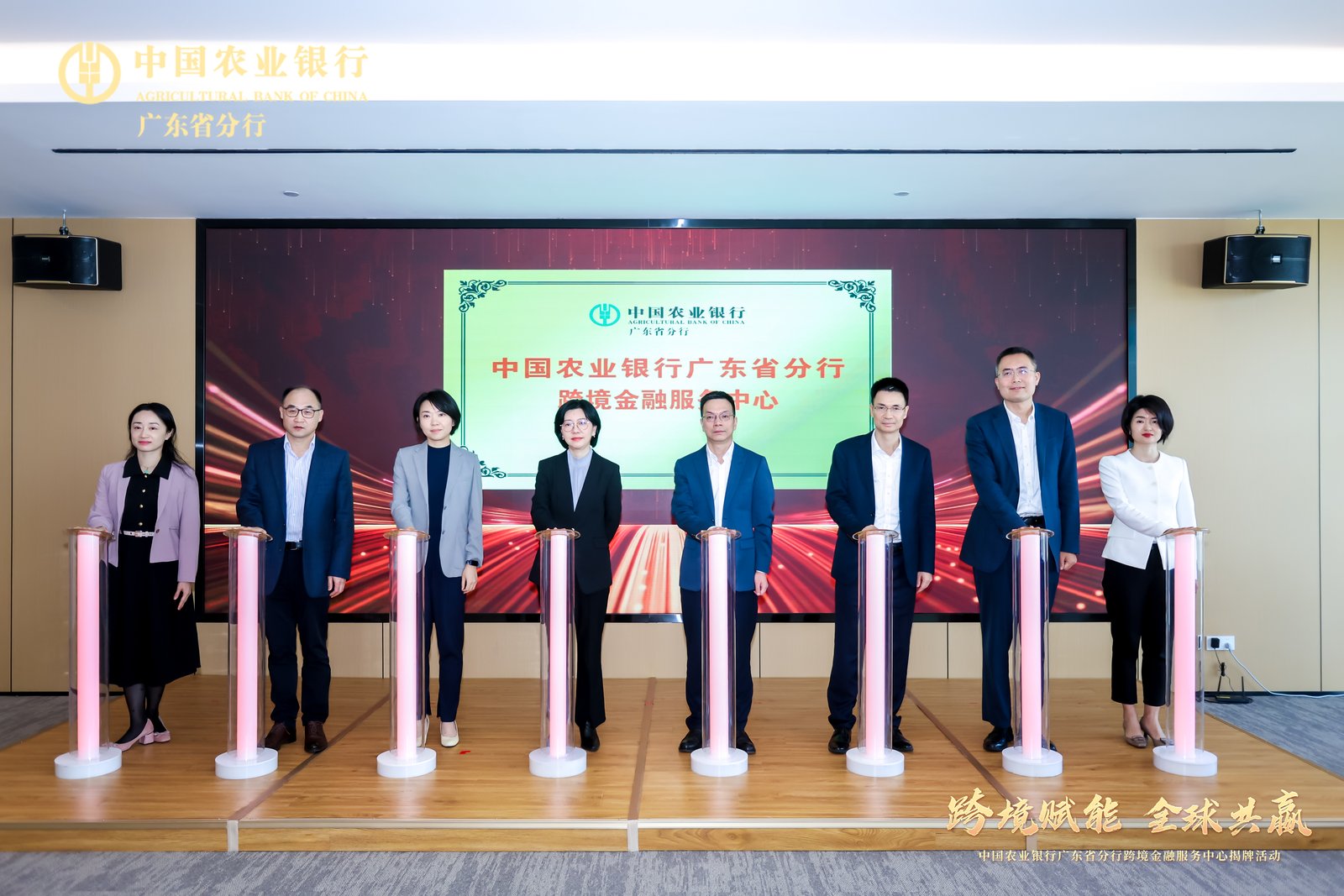 2_1600_3000_gif (5).jpg